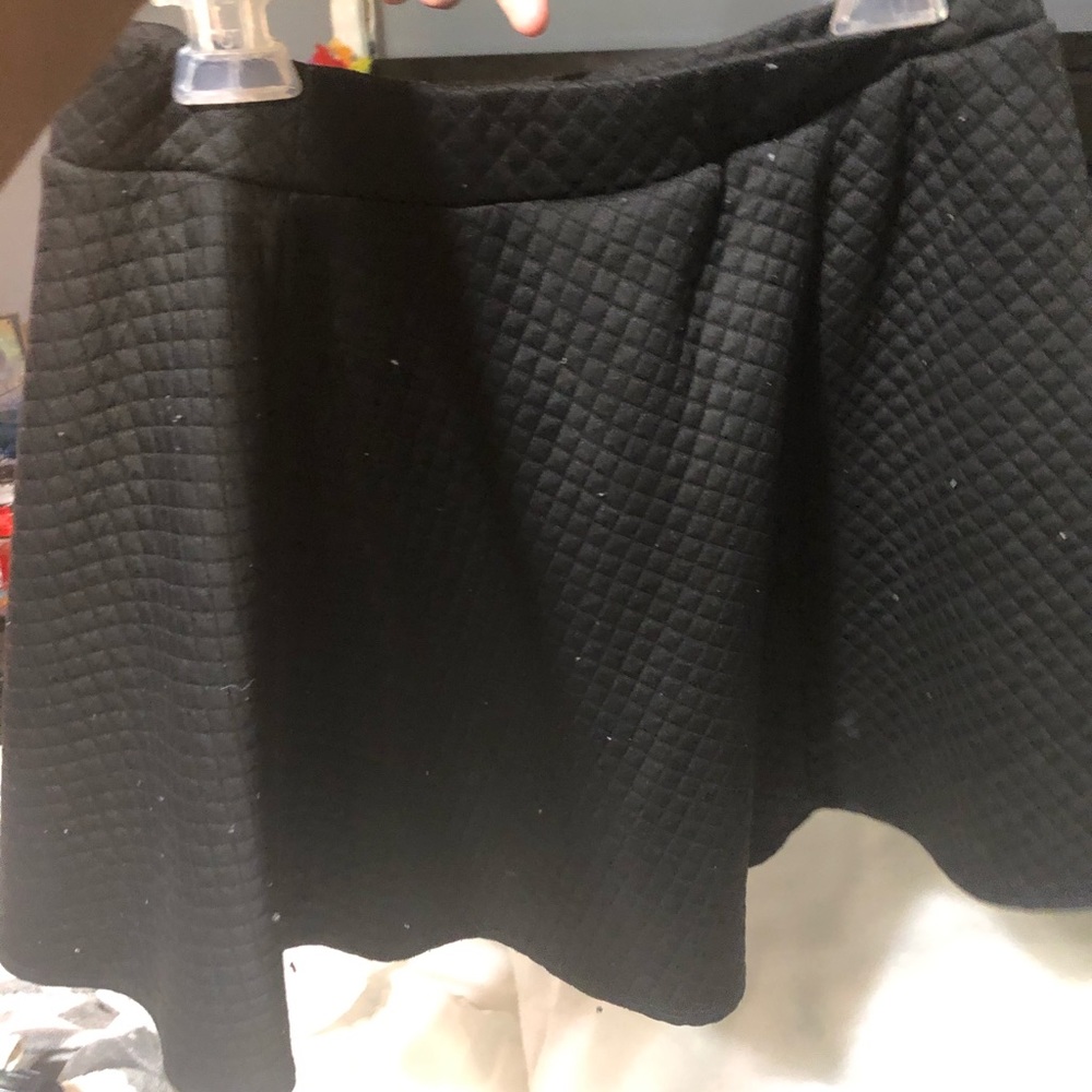 black skater skirt